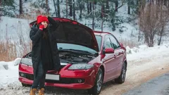 Trzy kluczowe nawyki kierowców, które skracają żywotność nowoczesnych samochodów.